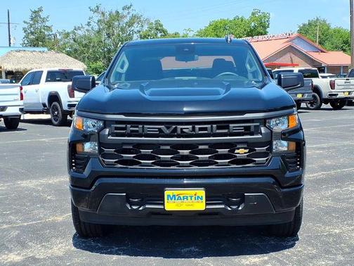 Black 2026 Chevrolet Silverado 1500 Custom