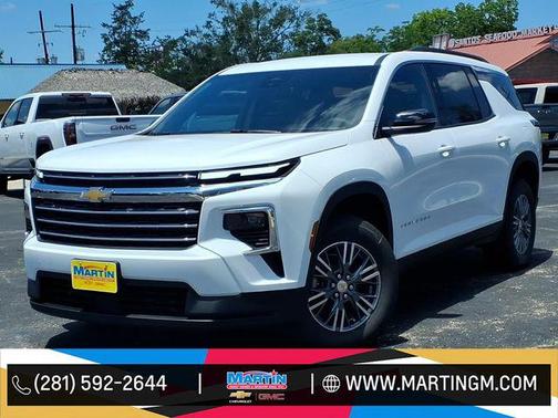 Summit White 2026 Chevrolet Traverse LT