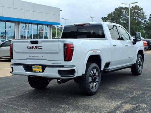Glacier White Tricoat 2026 GMC Sierra 2500 Denali