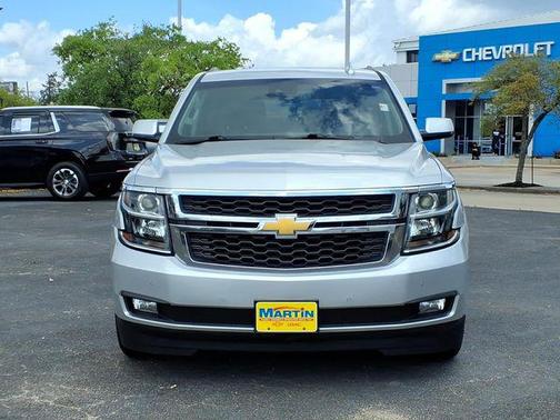Silver Ice Metallic 2018 Chevrolet Suburban LT