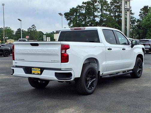 2025 Chevrolet Silverado 1500 Custom