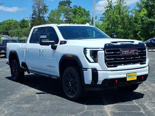 Summit White 2026 GMC Sierra 2500 AT4
