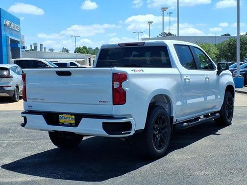 Summit White 2026 Chevrolet Silverado 1500 RST