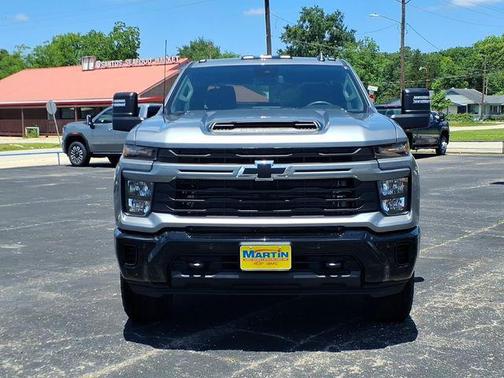 Sterling Gray Metallic 2026 Chevrolet Silverado 2500 Custom