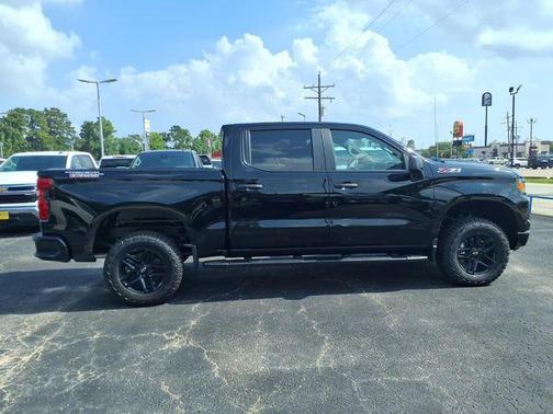 Black 2026 Chevrolet Silverado 1500 Custom Trail Boss