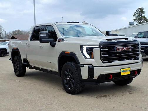 2026 GMC Sierra 2500 AT4