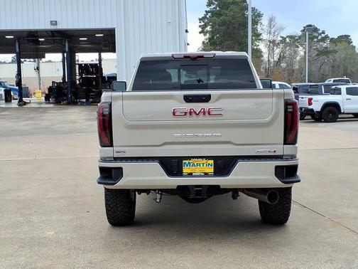 2026 GMC Sierra 2500 AT4