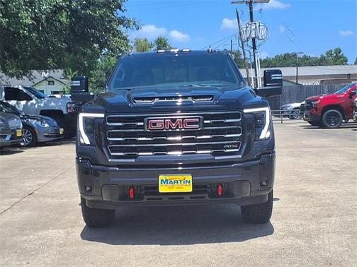 2025 GMC Sierra 2500 AT4