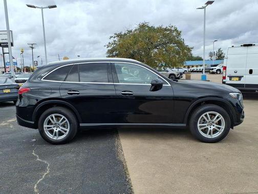 2023 Mercedes-Benz GLC 300 4MATIC