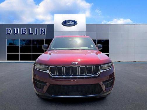 Velvet Red Pearlcoat 2025 Jeep Grand Cherokee Laredo