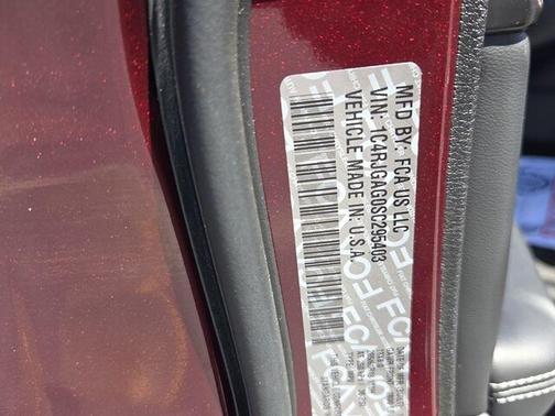 Velvet Red Pearlcoat 2025 Jeep Grand Cherokee Laredo