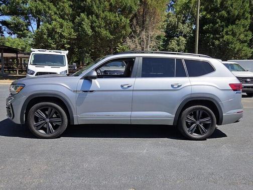 Pyrite Silver Metallic 2021 Volkswagen Atlas 3.6L SE w/Technology