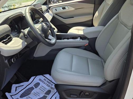 STAR WHITE MET TRI-COAT 2026 Ford Explorer Active