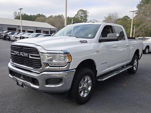 2020 RAM 2500 Big Horn Crew Cab 4x4 6'4' Box