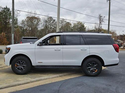OXFORD WHITE 2025 Ford Expedition Tremor