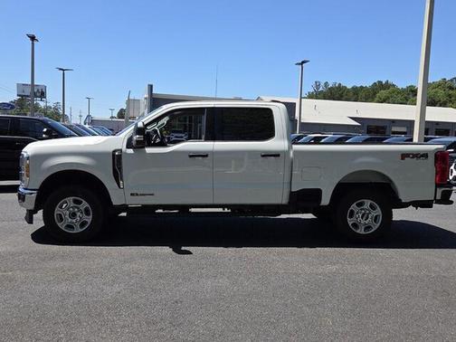 OXFORD WHITE 2025 Ford F-250 XLT
