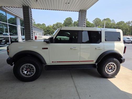 Wimbledon White 2026 Ford Bronco Outer Banks