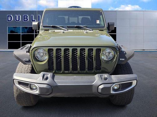 Sarge Green Clearcoat 2022 Jeep Gladiator Sport S