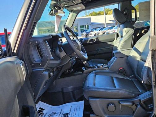 SHADOW BLACK 2025 Ford Bronco Badlands