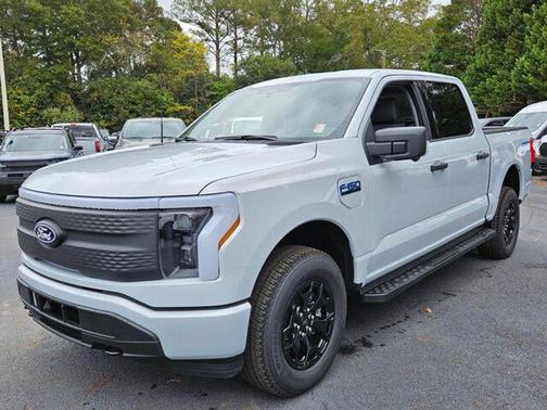 2025 Ford F-150 Lightning XLT