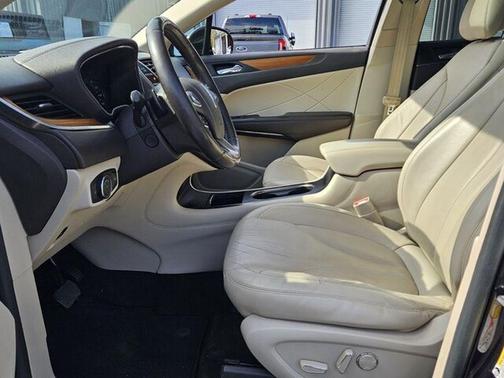 2019 Lincoln MKC Select