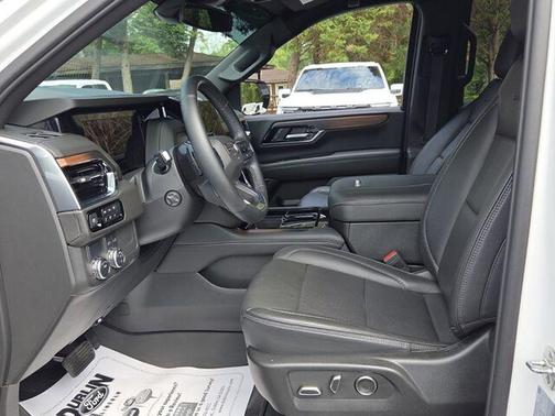 Summit White 2025 GMC Yukon Denali