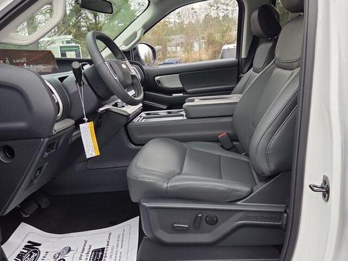 OXFORD WHITE 2026 Ford Expedition Active