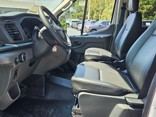 2025 Ford Transit-350 XL