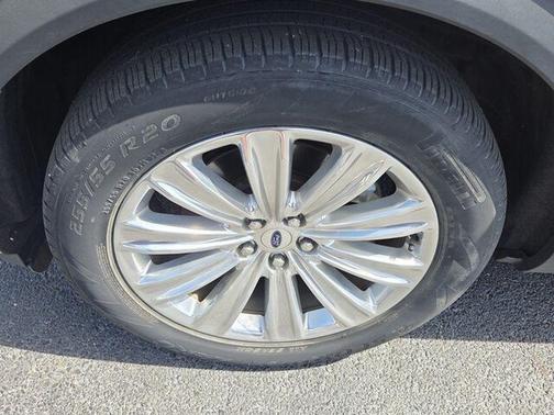 ICONIC SILVER METALLIC 2022 Ford Explorer Limited