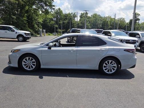 Ice Edge 2023 Toyota Camry LE