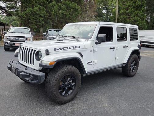 Bright White Clearcoat 2019 Jeep Wrangler Unlimited Moab 4x4