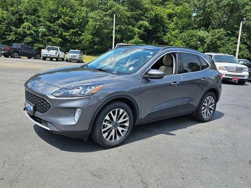 2022 Ford Escape Titanium