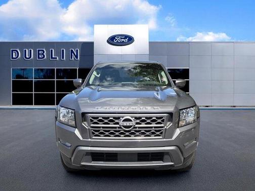 Gun Metallic 2023 Nissan Frontier SV