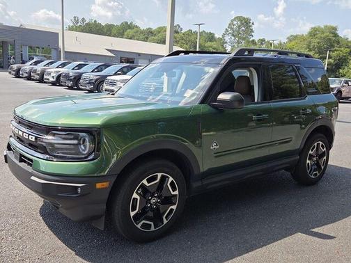 Eruption Green Metallic 2024 Ford Bronco Sport Outer Banks