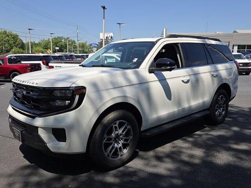 STAR WHITE MET TRI-COAT 2026 Ford Expedition Active