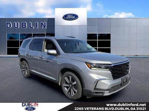 Lunar Silver Metallic 2023 Honda Pilot Touring 8-Passenger