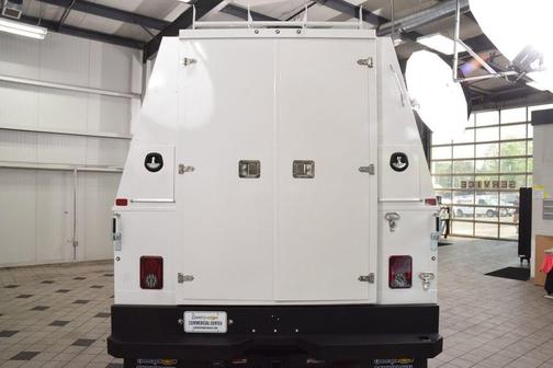 Summit White 2026 Chevrolet Silverado 3500 WT