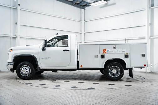 2025 Chevrolet Silverado 3500 WT