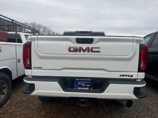 2021 GMC Sierra 2500 AT4