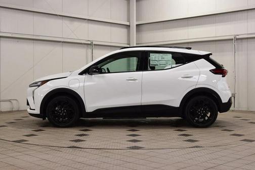 Summit White 2027 Chevrolet Bolt RS