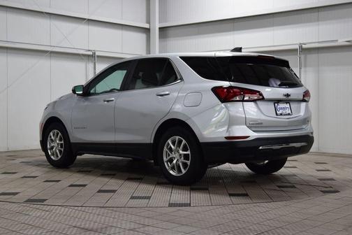 Silver Ice Metallic 2022 Chevrolet Equinox 1LT