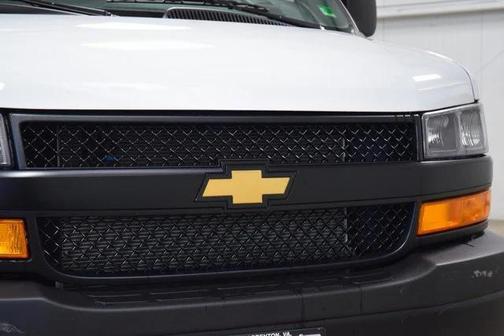 2025 Chevrolet Express 2500 RWD 2500 Extended Wheelbase WT