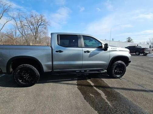 2024 Chevrolet Silverado 1500 ZR2