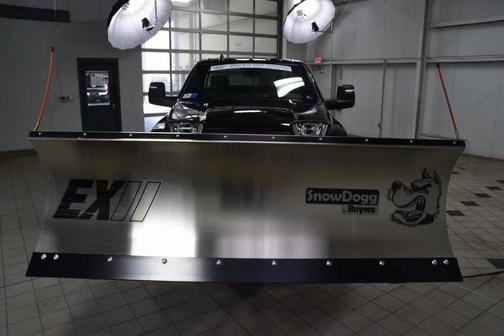 2024 RAM 3500 Tradesman Regular Cab 4x4 8' Box