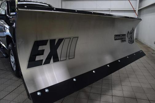 2024 RAM 3500 Tradesman Regular Cab 4x4 8' Box