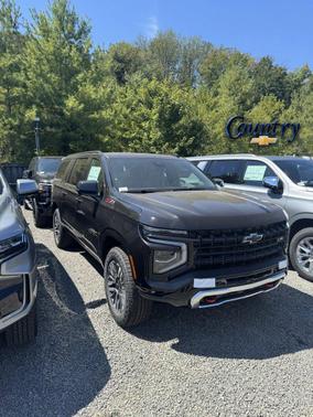 2025 Chevrolet Suburban 4WD Z71
