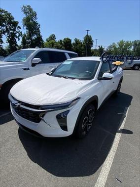 2025 Chevrolet Trax FWD 2RS