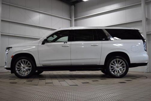 2023 Cadillac Escalade ESV Premium Luxury