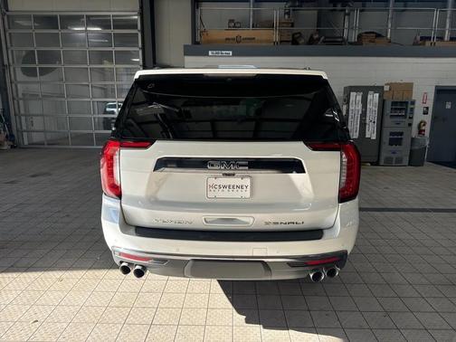 2023 GMC Yukon XL Denali Ultimate