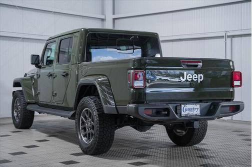2022 Jeep Gladiator Overland
